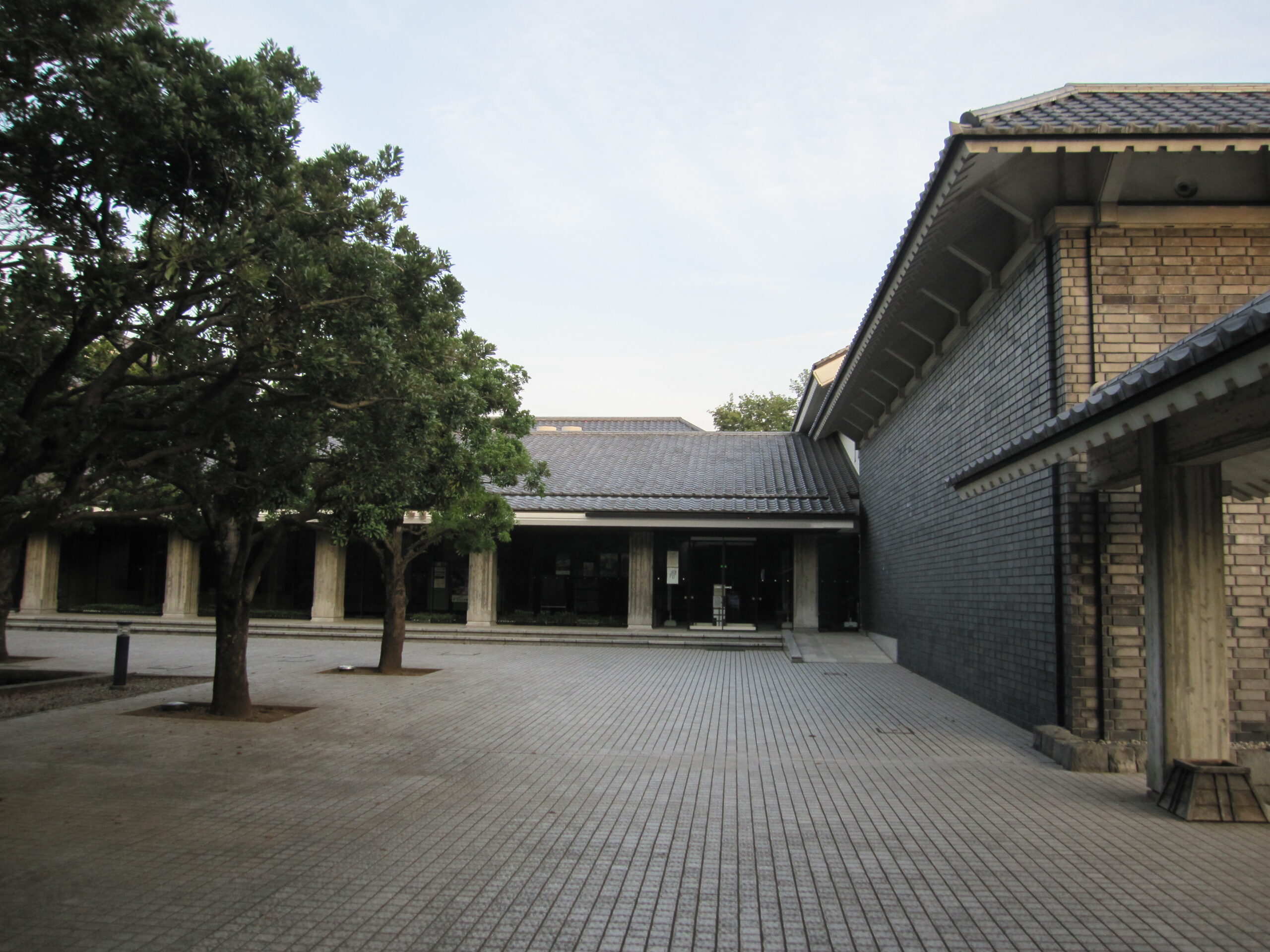本丸跡に建つ「行田市立郷土博物館」（それ以前は本丸球場という野球場があった）