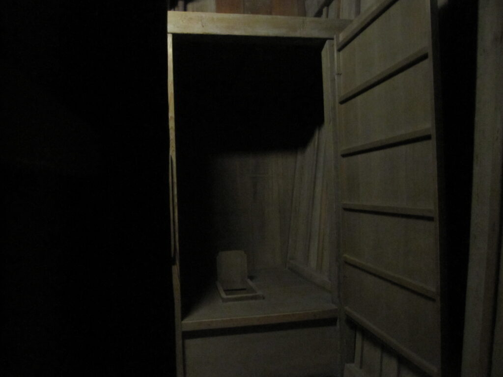 大天守の地下1階の「厠」（籠城線に備えたトイレが3つあった！）